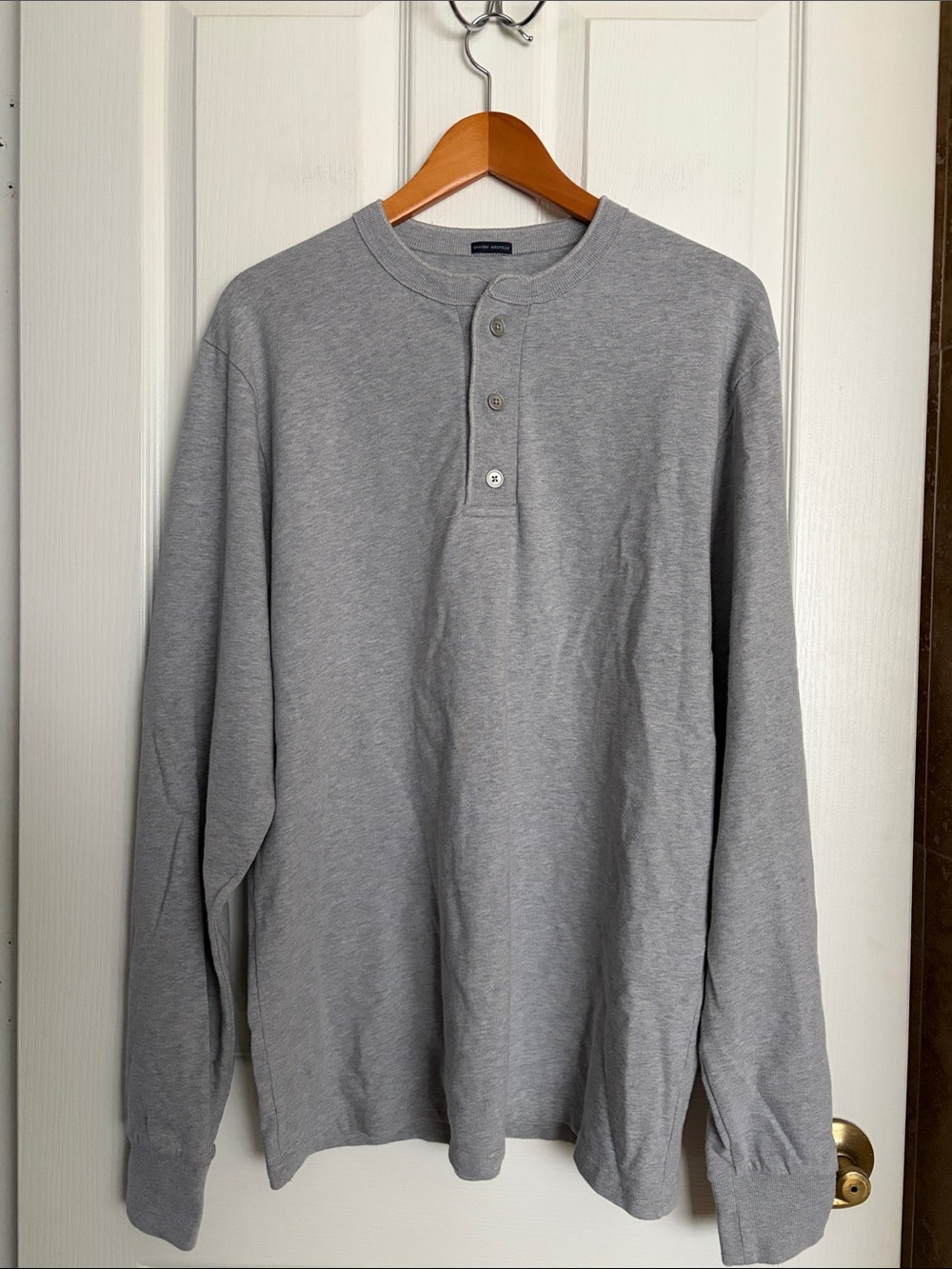 Brandy Melville Light Gray Long-Sleeve Henley